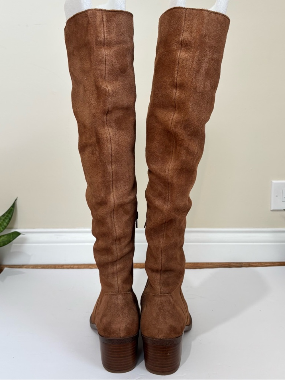 Steve Madden Holly tan suede leather knee high block heel pointed toe boots 10M - Picture 6 of 16